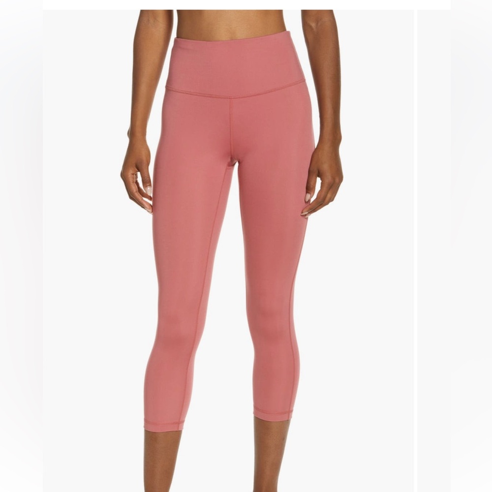 Zella Studio Lite Crop Leggings in Pink Mauve